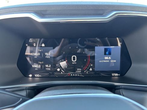 Used 2025 GMC Canyon Elevation image 11