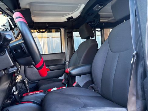 Used 2014 Jeep Wrangler Unlimited Sport w/ Quick Order Package 24S image 31