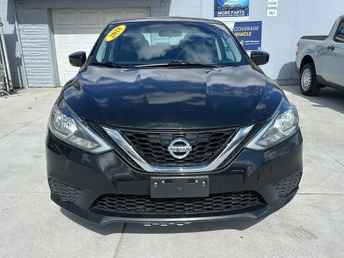 Used 2018 Nissan Sentra SV image 2