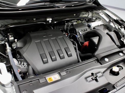 New 2025 Mitsubishi Eclipse Cross LE image 26