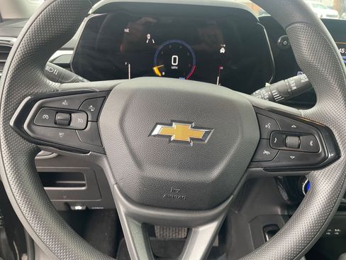 Used 2025 Chevrolet TrailBlazer LT image 27