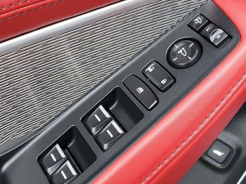 Used 2022 Acura MDX A-Spec image 25