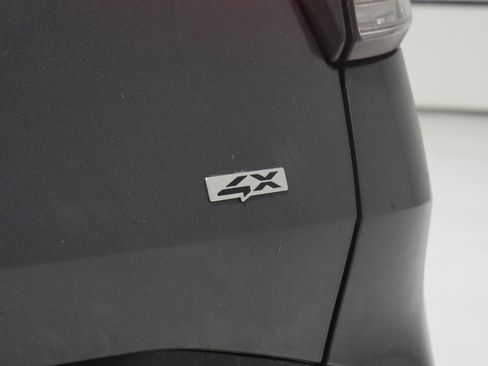 Used 2023 Kia Sportage EX image 27