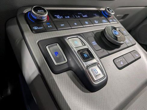 Used 2025 Hyundai Palisade SEL FWD image 11