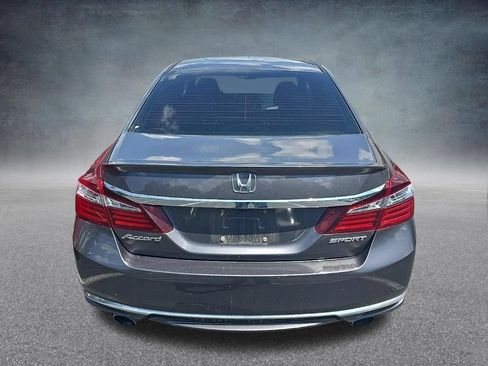 Used 2017 Honda Accord Sport image 6