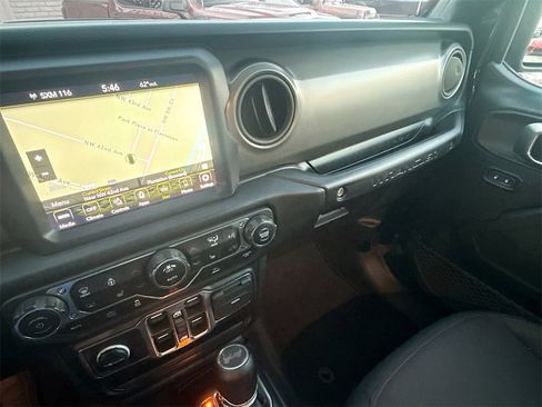 Used 2023 Jeep Wrangler Unlimited w/ Cold Weather Group image 24