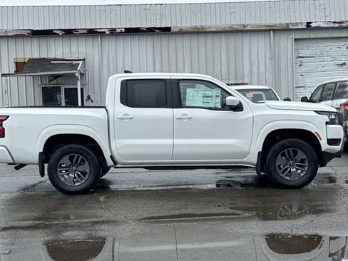 New 2026 Nissan Frontier SV w/ Tow Package image 3