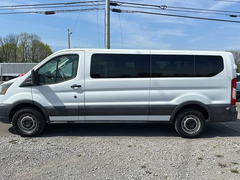 Used 2016 Ford Transit 350 XL image 6