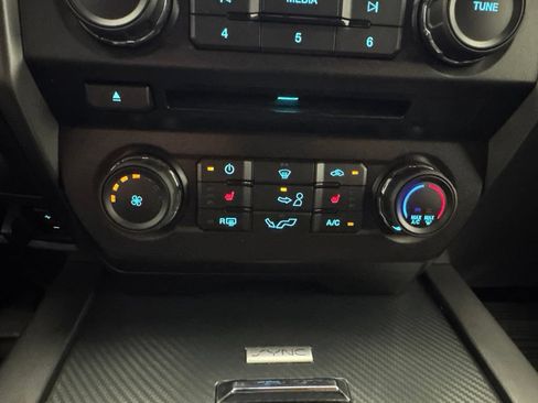 Used 2018 Ford F150 XLT w/ Equipment Group 302A Luxury AWD/4WD image 31