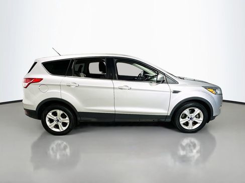 Used 2015 Ford Escape SE image 9