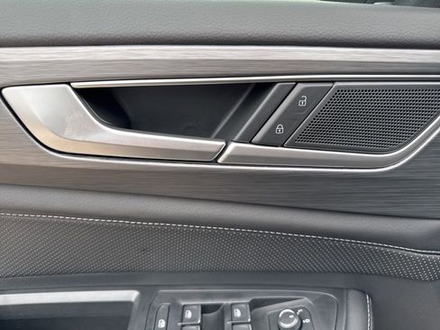 New 2026 Volkswagen Atlas Cross Sport SE image 19