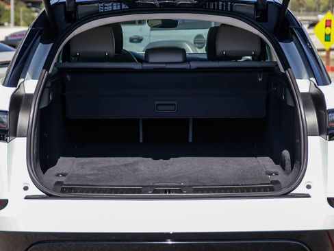 Used 2025 Land Rover Range Rover Velar Dynamic SE image 29