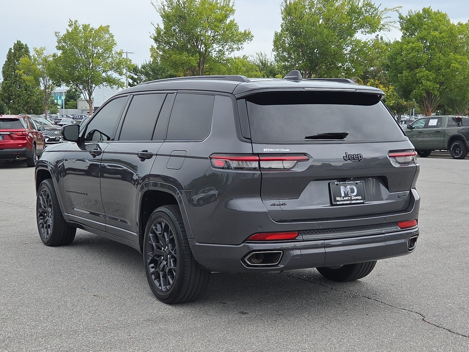 Used 2024 Jeep Grand Cherokee L Summit w/ High Altitude Package AWD/4WD image 4