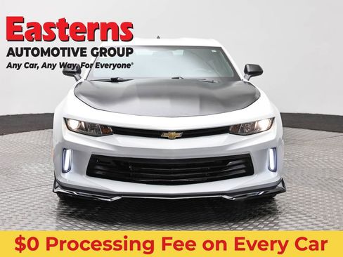 Used 2018 Chevrolet Camaro LT RWD image 2