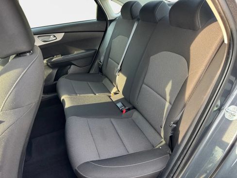 Used 2023 Kia Forte LXS w/ LXS Technology Package FWD image 11