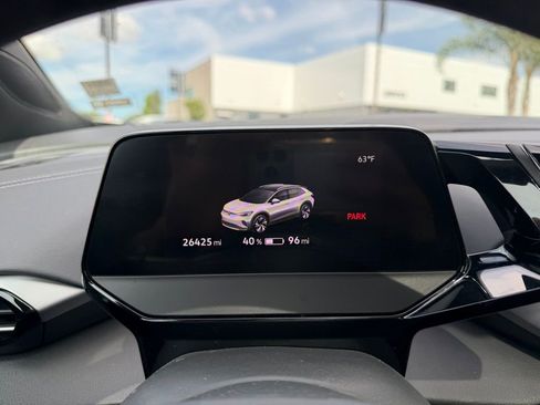 Used 2023 Volkswagen ID.4 Pro S image 10