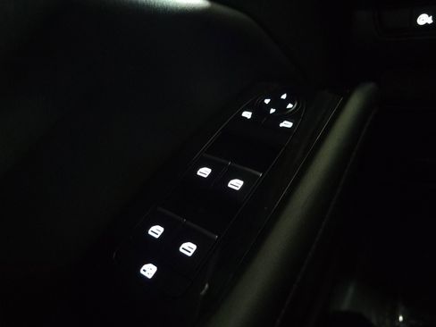 Used 2024 MAZDA MAZDA3 s image 17