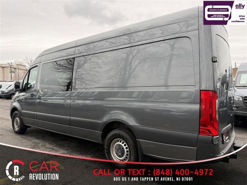 Used 2019 Mercedes-Benz Sprinter 170 image 4