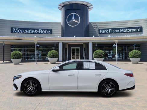 Used 2025 Mercedes-Benz E 350 Sedan image 3