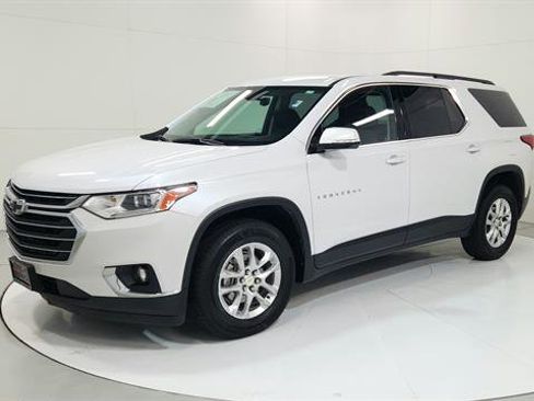 Used 2019 Chevrolet Traverse LT image 3