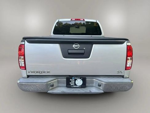 Used 2013 Nissan Frontier SV RWD image 4