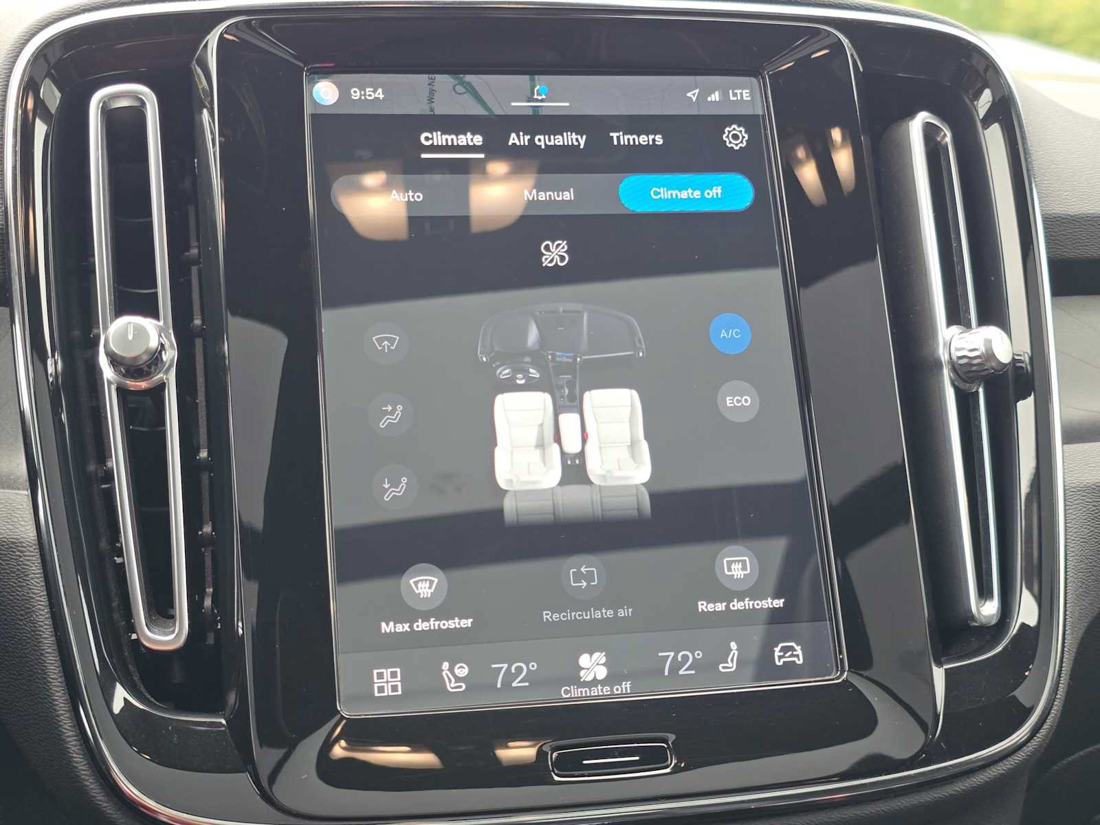 Certified 2023 Volvo XC40 Recharge Ultimate w/ Protection Package Premier AWD/4WD image 29