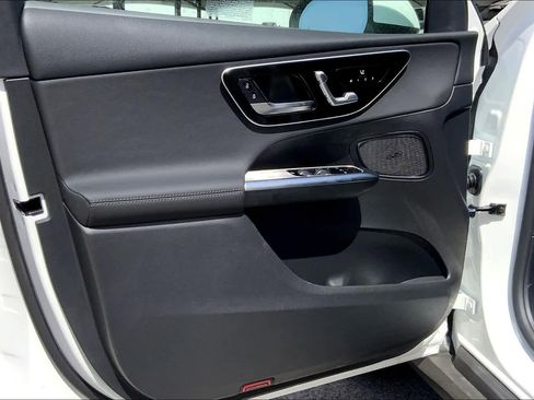 Certified 2025 Mercedes-Benz GLC 300 image 14