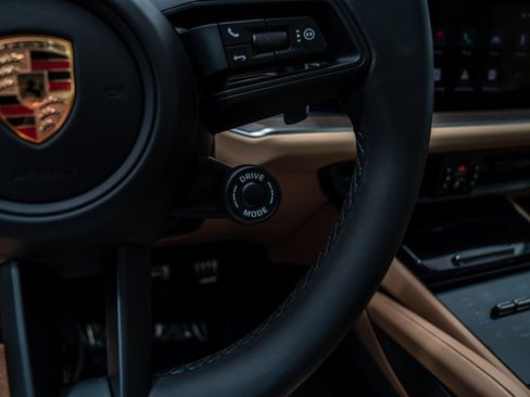 New 2026 Porsche Cayenne S image 20