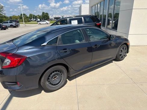 Used 2018 Honda Civic LX image 2