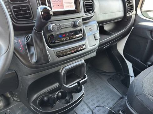 Used 2025 RAM ProMaster 2500 w/ Storage Group image 13