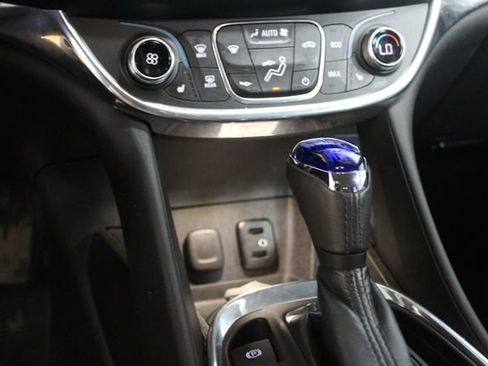 Used 2016 Chevrolet Volt Premier w/ Driver Confidence Package FWD image 17