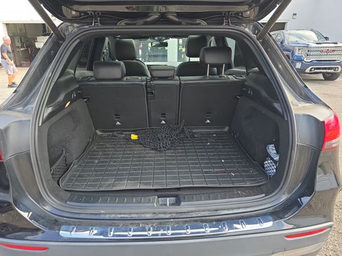 Used 2023 Mercedes-Benz GLA 250 4MATIC image 5