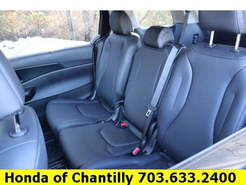 Used 2026 Kia Carnival SX w/ SX Dark Edition Package image 26