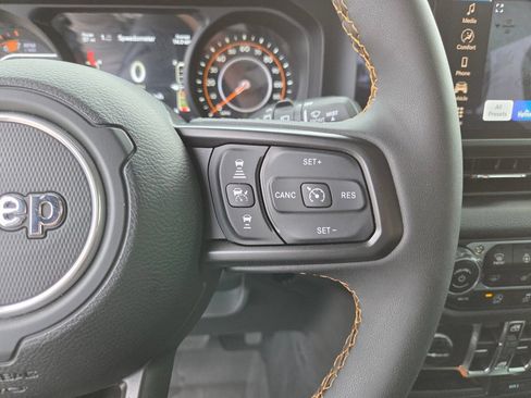 Used 2024 Jeep Wrangler Unlimited Sport AWD/4WD image 34
