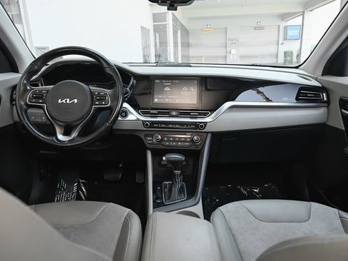 Used 2022 Kia Niro EX FWD image 21