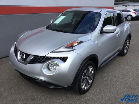 Used 2017 Nissan Juke SV image 6