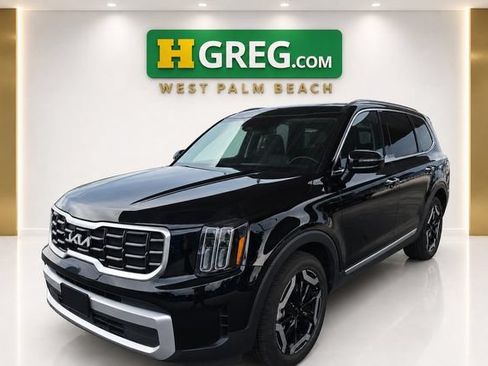 Used 2025 Kia Telluride S FWD image 4