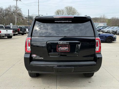 Used 2016 GMC Yukon SLT image 16