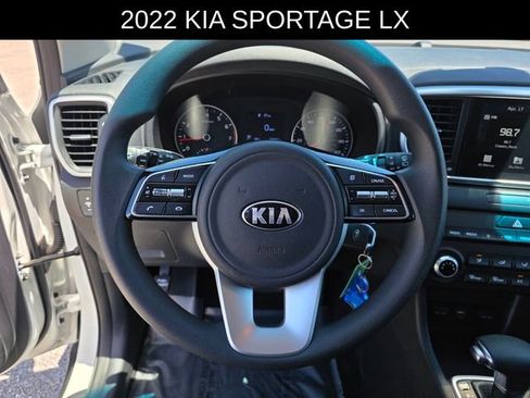 Used 2022 Kia Sportage LX AWD/4WD image 26