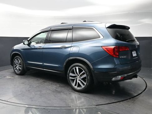 Used 2017 Honda Pilot Touring image 7