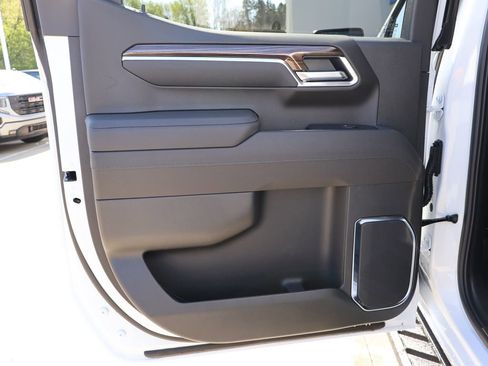 New 2026 Chevrolet Silverado 1500 LT Trail Boss w/ Convenience Package II AWD/4WD image 26