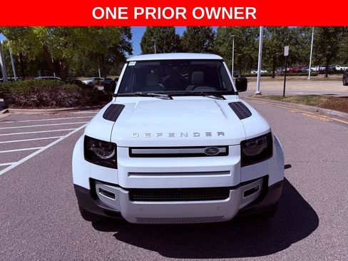 Used 2025 Land Rover Defender 110 S AWD/4WD image 2