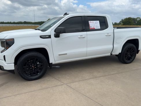 Used 2025 GMC Sierra 1500 Elevation w/ X31 Off-Road Package AWD/4WD image 5