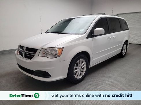 Used 2016 Dodge Grand Caravan SXT image 1