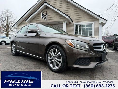 Used 2015 Mercedes-Benz C 300 4MATIC Sedan image 1