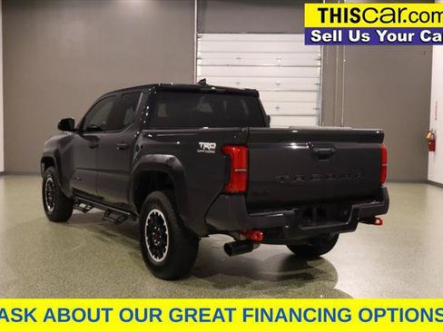 Used 2025 Toyota Tacoma TRD Off-Road AWD/4WD image 7