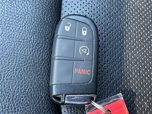 Used 2022 Jeep Compass Limited AWD/4WD image 36
