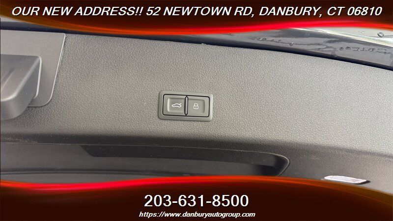 Used 2021 Audi e-tron Premium w/ Convenience Plus Package AWD/4WD image 34