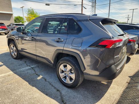 Used 2025 Toyota RAV4 XLE image 34