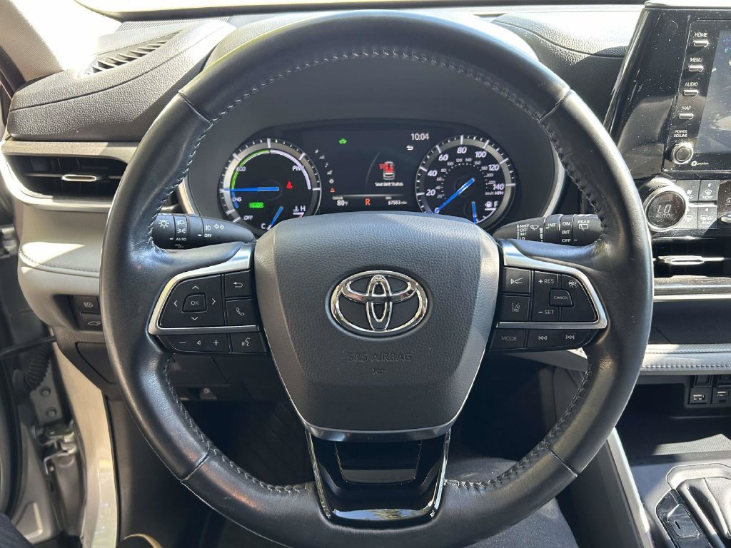 Used 2020 Toyota Highlander XLE AWD/4WD image 20